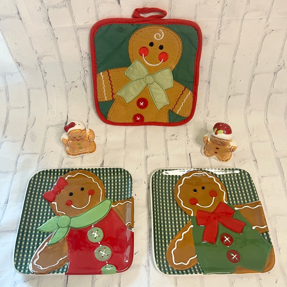 Hobby Lobby Sleigh Bell Bistro Gingerbread Christmas Kitchen Bundle 5-Piece Set